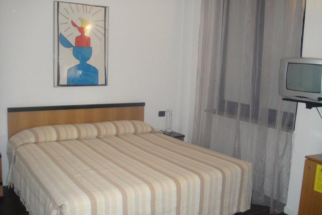 Hotel Scala Nord Milaan Kamer foto